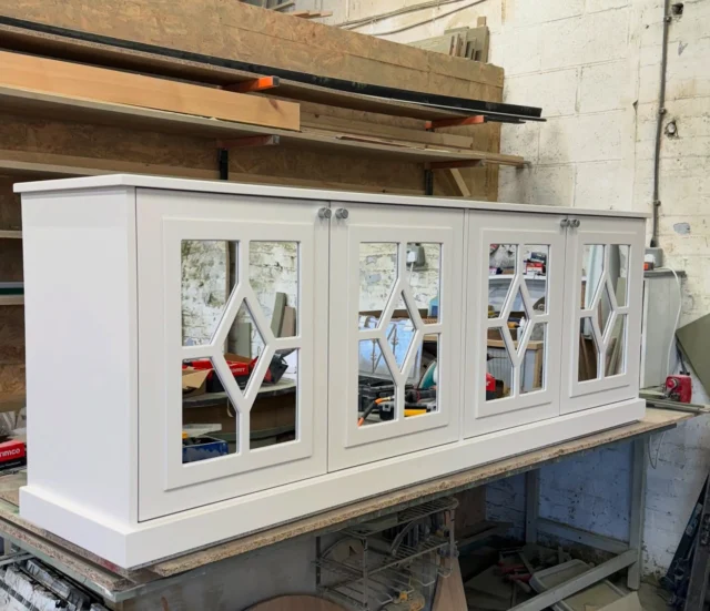 Mirrored sideboard, Diamond Fretwork 🤍